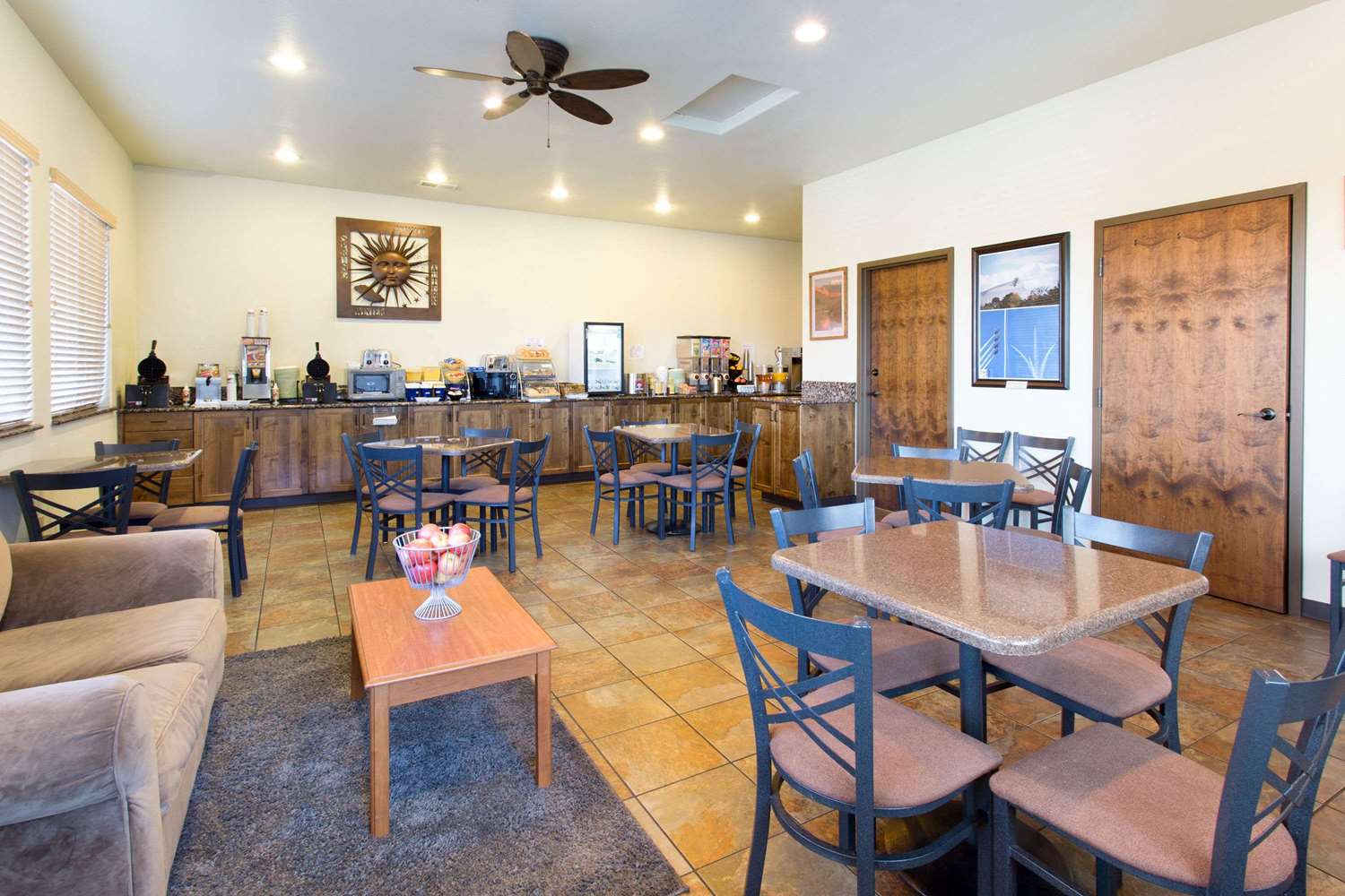 Days Inn by Wyndham Grand Junction 30/38