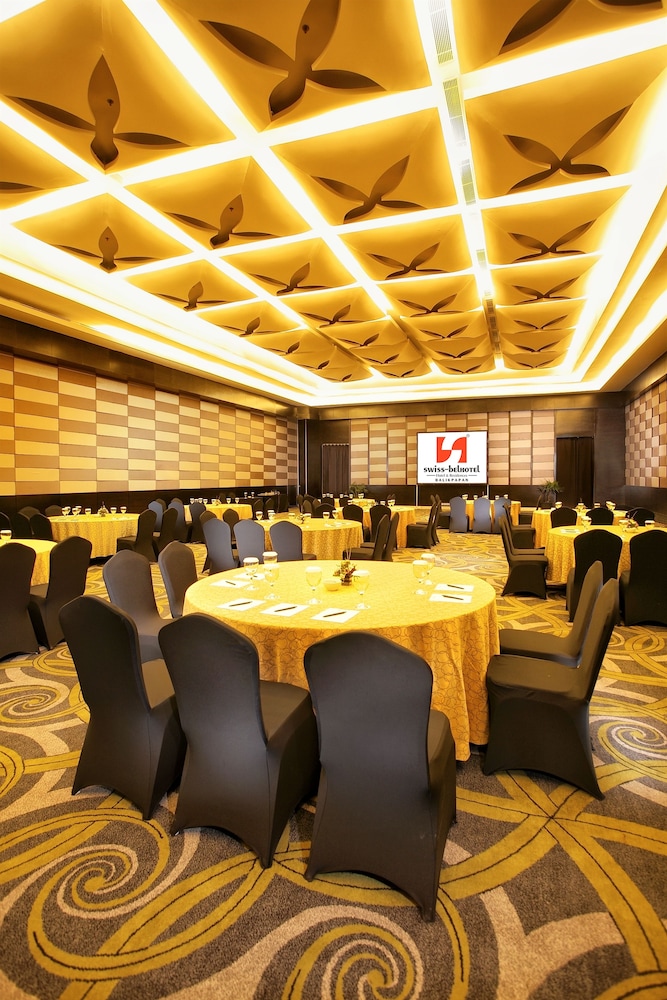 SWISS-BELHOTEL BALIKPAPAN 52/58