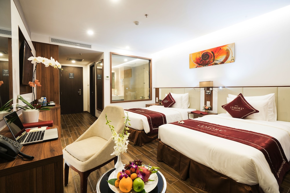 SENIOR, EXECUTIVE, TWIN BEDS