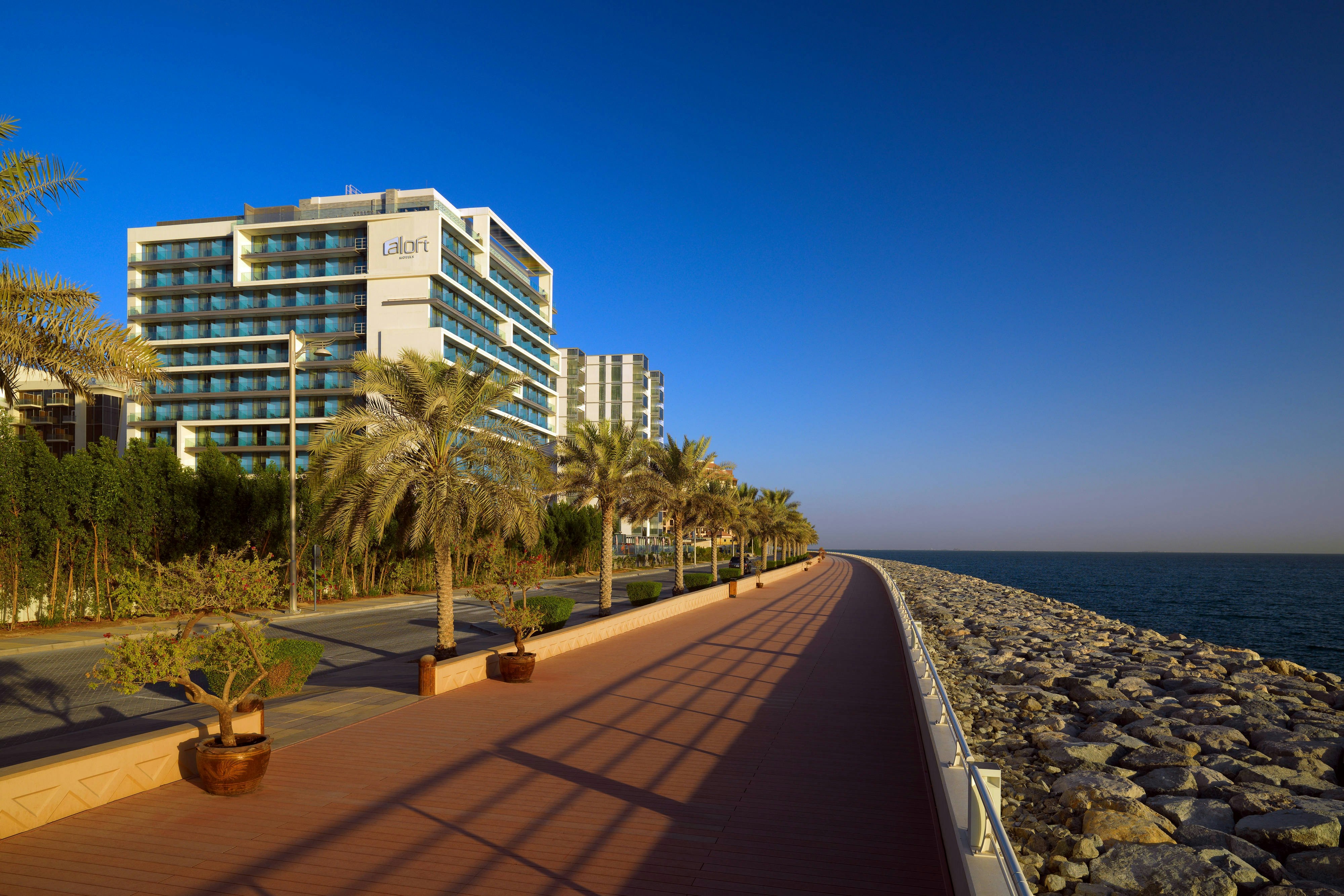 Aloft Palm Jumeirah 18/18