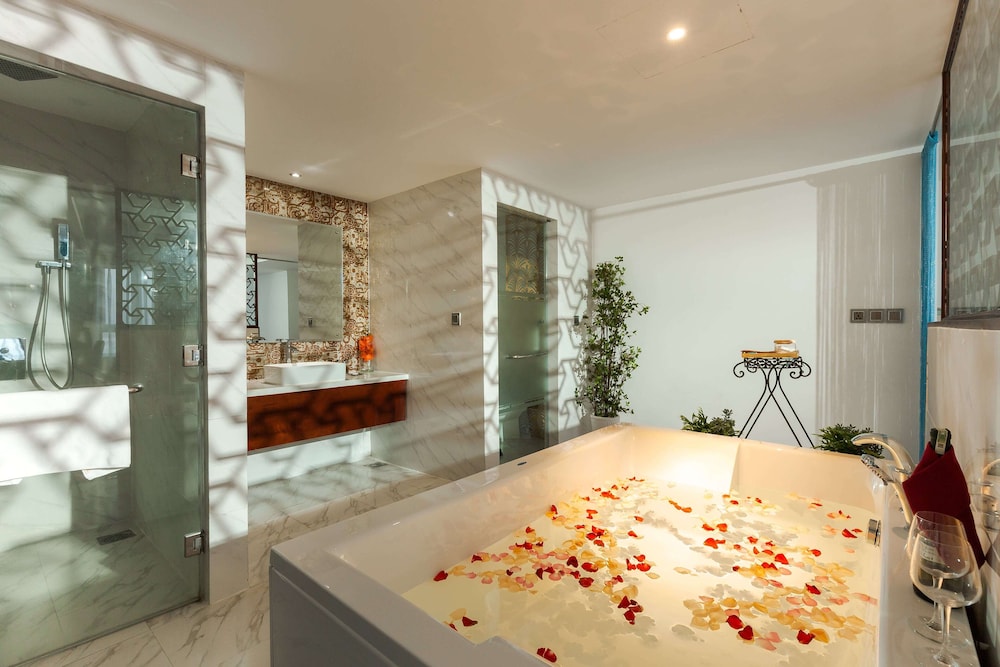 TND Hotel 140/140