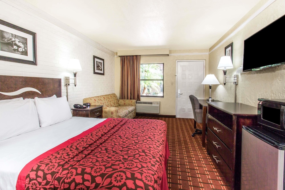 Quality Inn & Suites Altamonte Springs Orlando-North 11/41