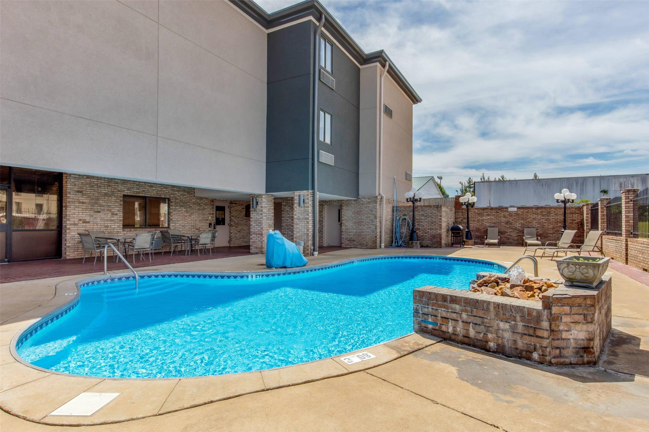 Comfort Inn and Suites McComb MS 3/19