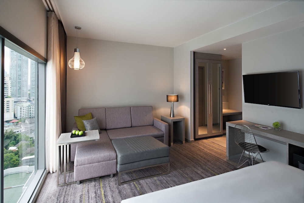 HYATT PLACE BANGKOK SUKHUMVIT 35/69