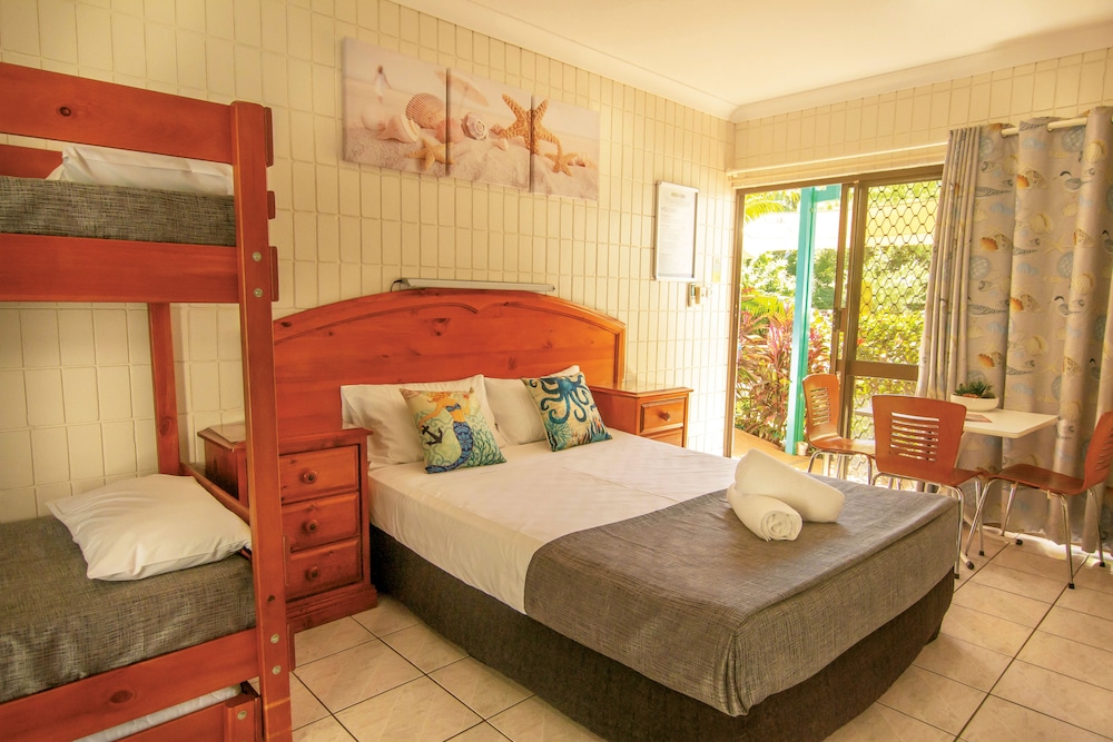 Tropical Palms Inn Resort 17/51