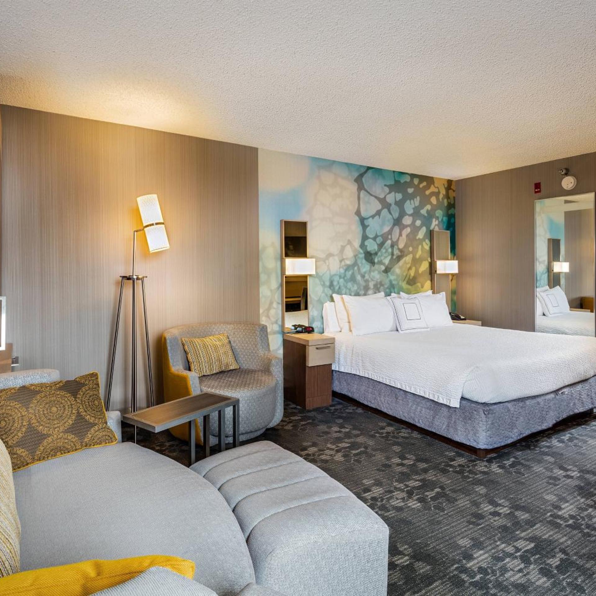 غرفة تنفيذية بسرير كينج، Courtyard By Marriott Riverside Ucr Moreno Valley Area 2/5
