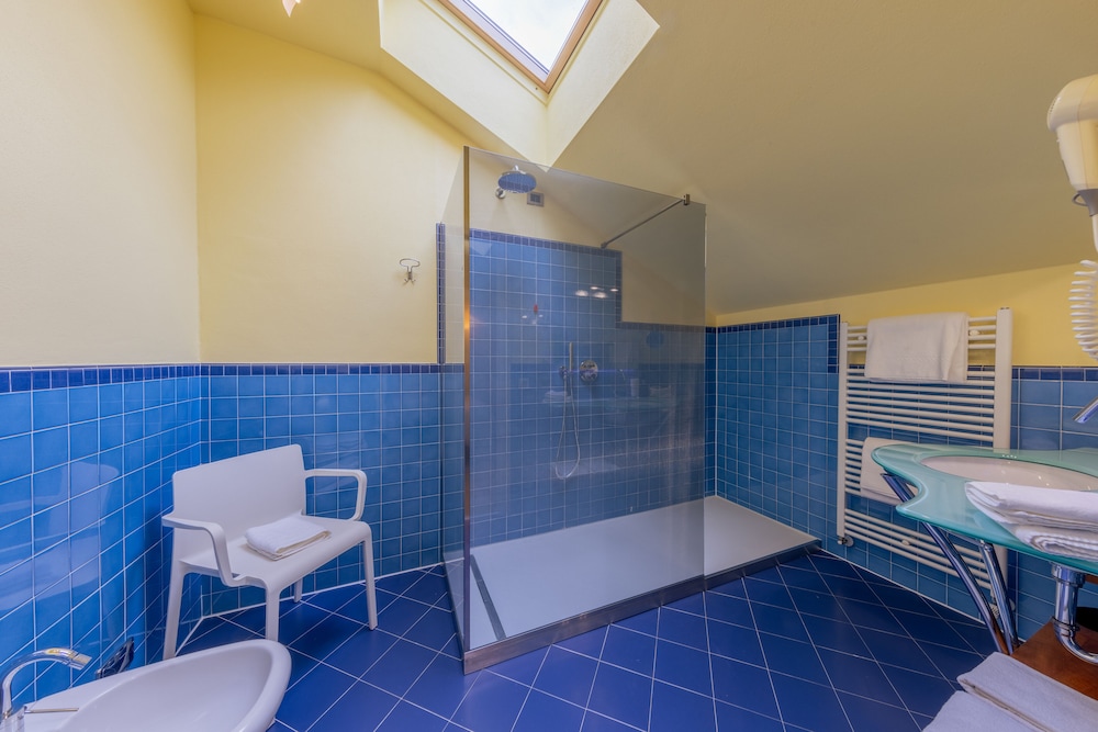 Hotel La Darsena 46/50
