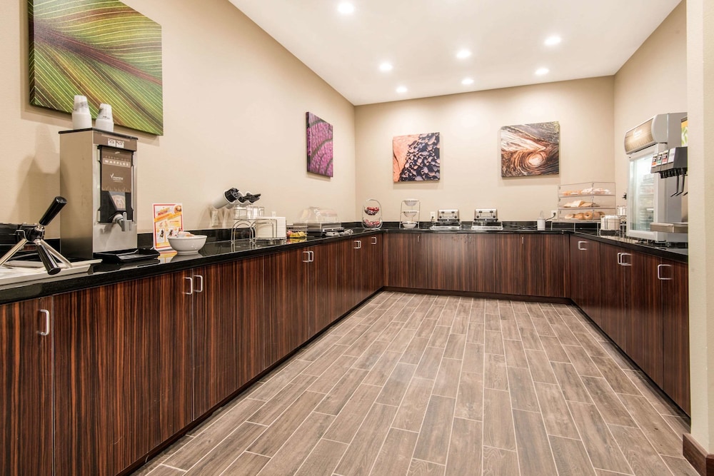 Sleep Inn & Suites Moab Near Arches National Park 4/32