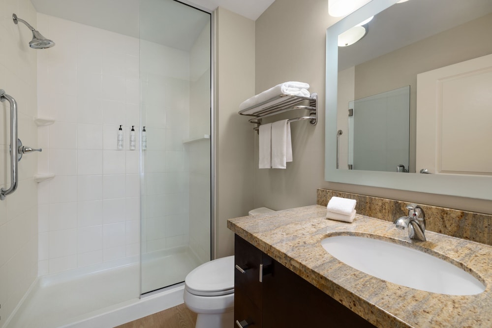 استوديو بسرير كوين، TownePlace Suites Williamsport 4/6