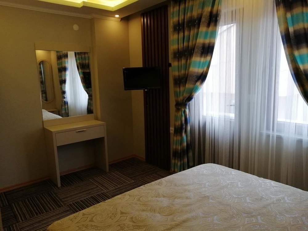 ALYA SUITE HOTEL 31/49