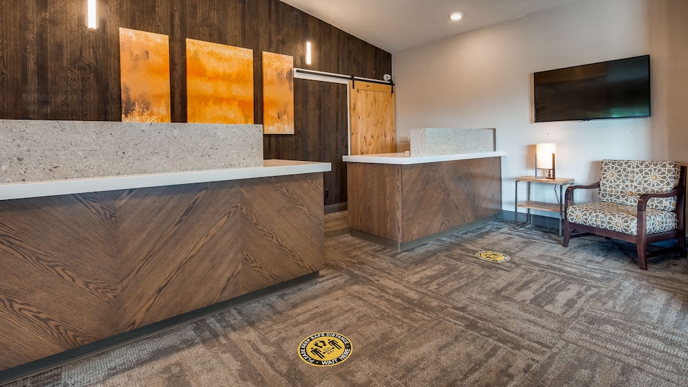 Best Western Country Inn 8/39