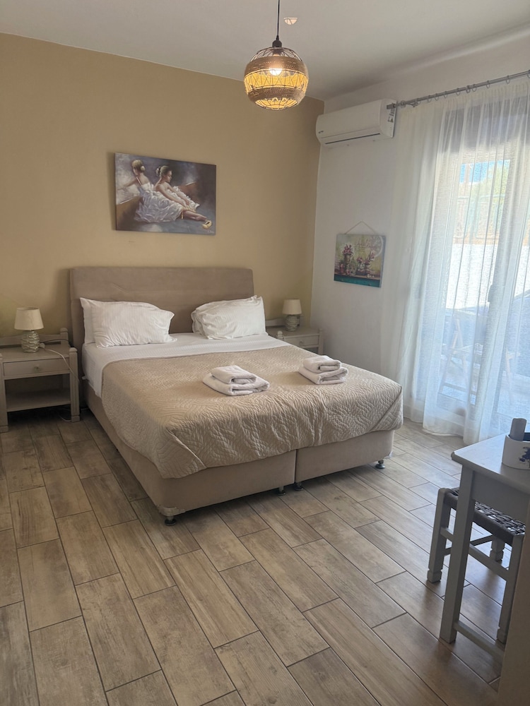Kasteli Studios and Apartments 13/49