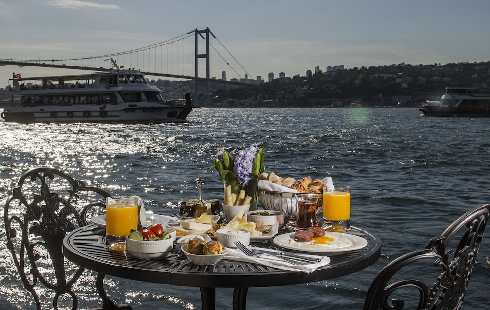 Bosphorus Palace Hotel Special Class 60/79