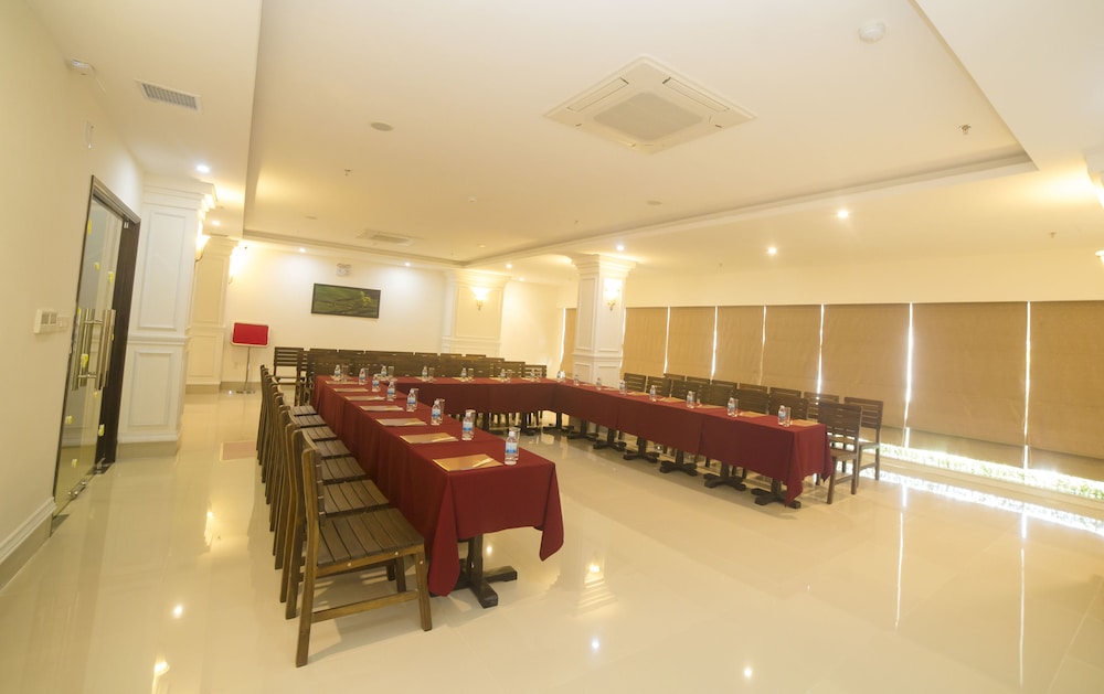 Edele Hotel 50/67