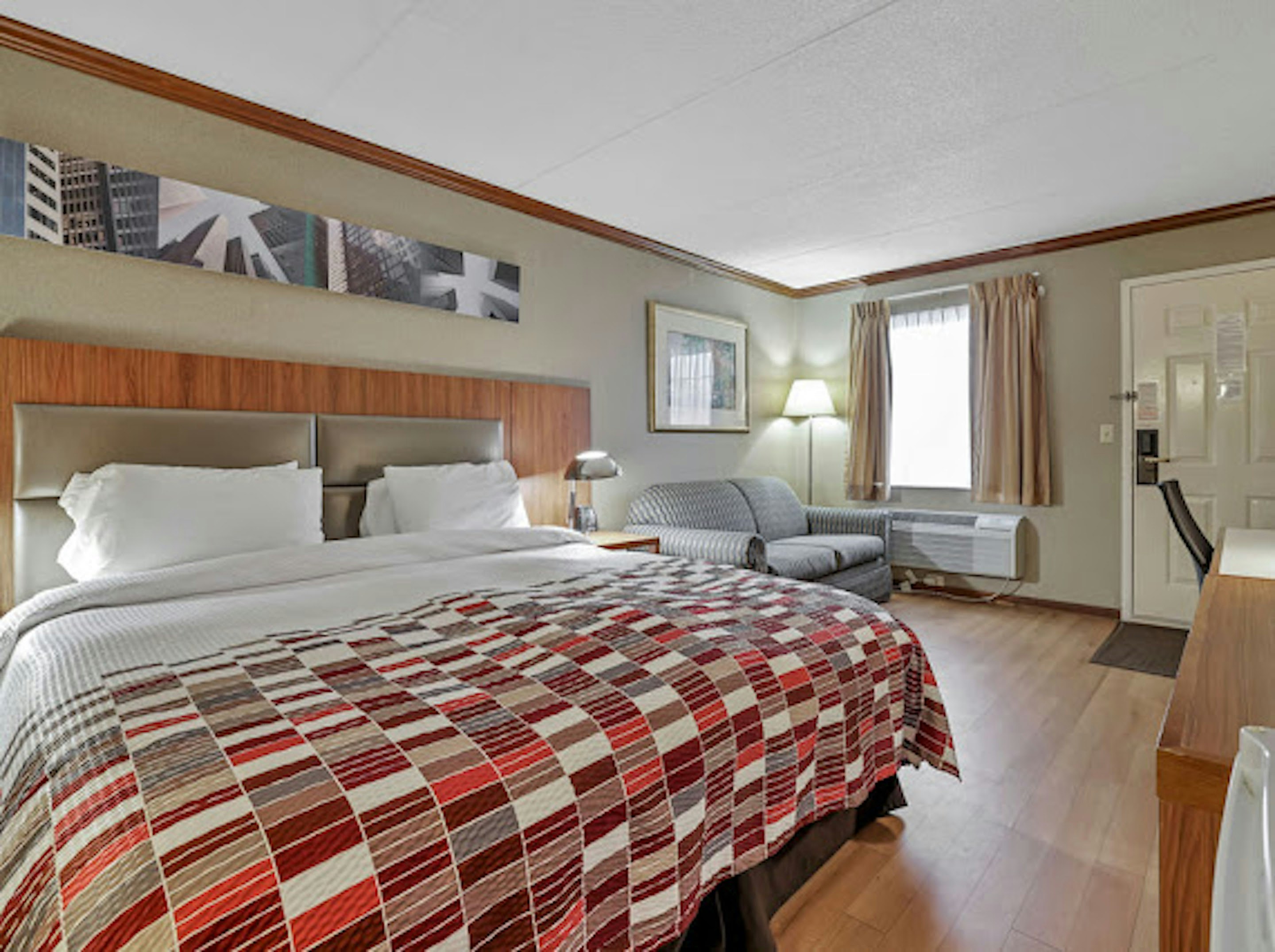 غرفة سوبيريور بسرير كينج، Red Roof Inn Uhrichsville 2/5
