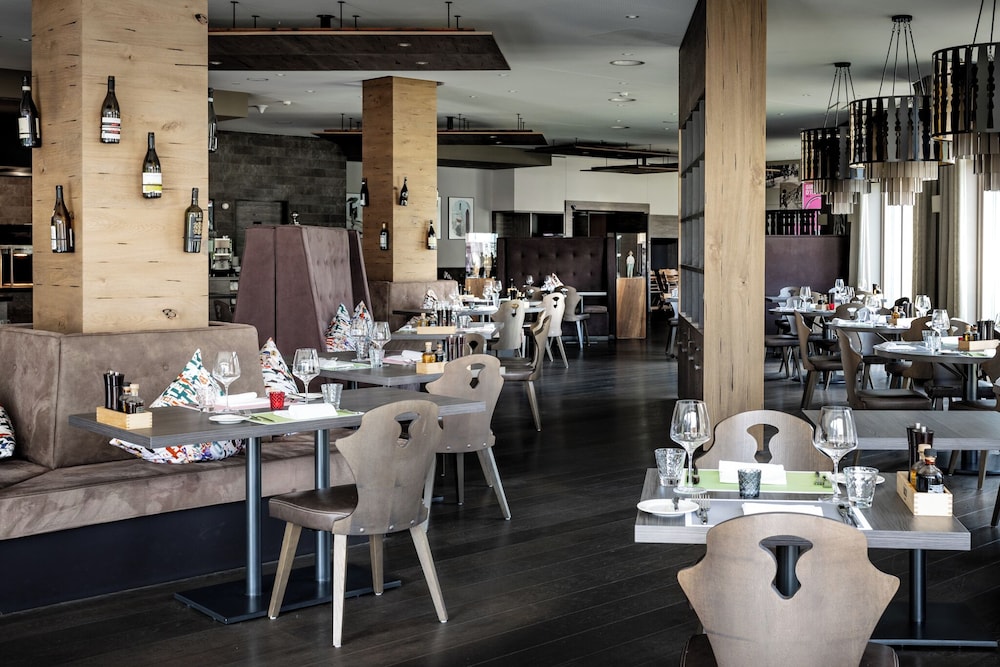 Ameron Davos Swiss Mountain Resort 53/77