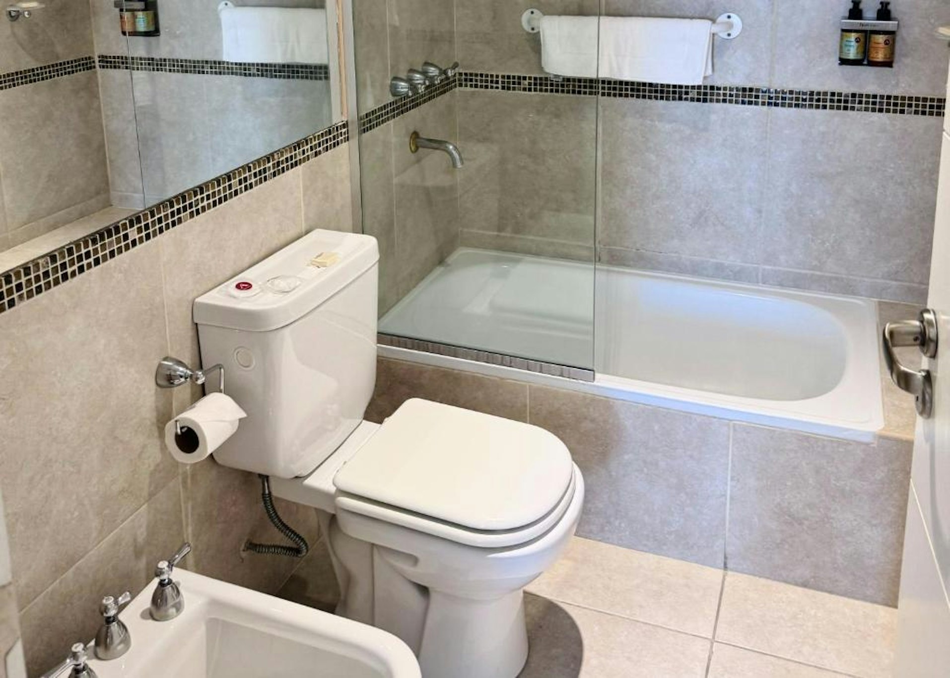 Amerian Carlos Paz Apart And Suites 53/53