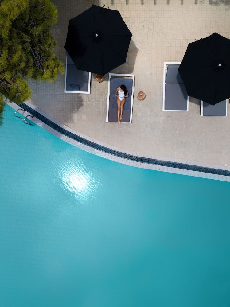Akra Morea Hotel and Residences 36/48