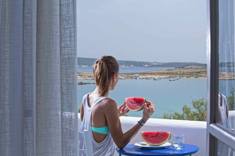 Parian Boutique Hotel 39/48