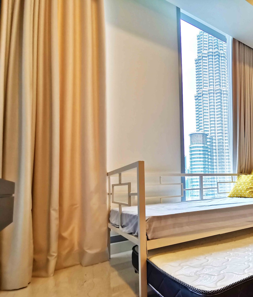 Tropicana The Residences KLCC by Luxury Suites 21/35