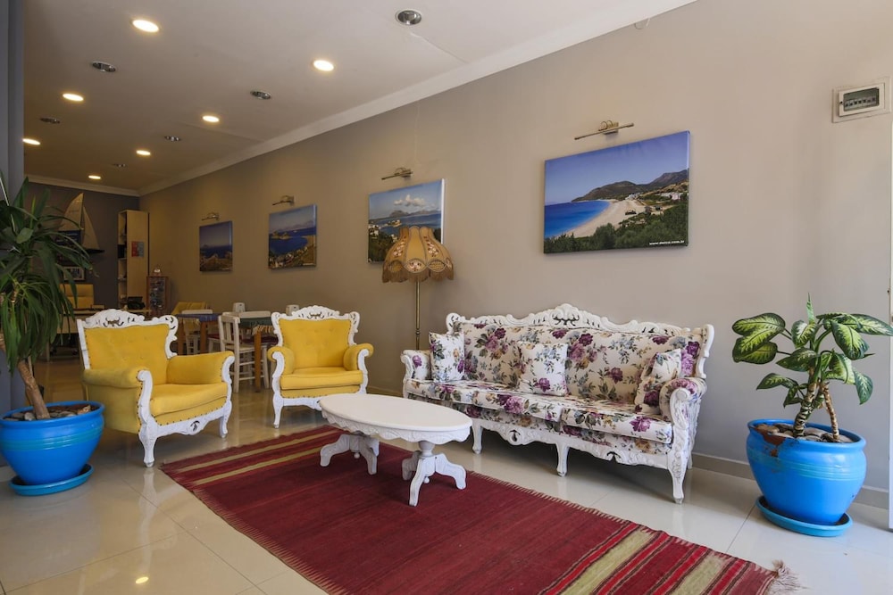 Bora Hotel 32/49