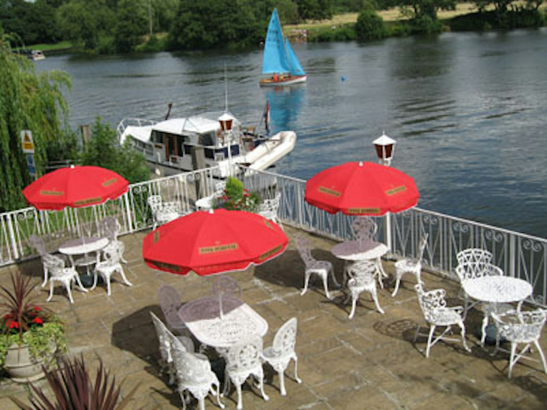Warren Lodge Hotel 9/10