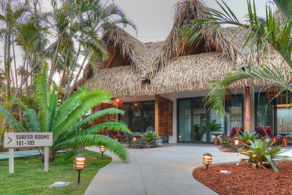 The Gilded Iguana Surf Hotel 43/50