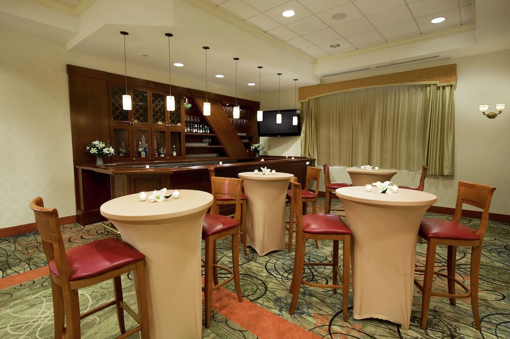 Homewood Suites by Hilton East Rutherford - Meadowlands, NJ 62/81