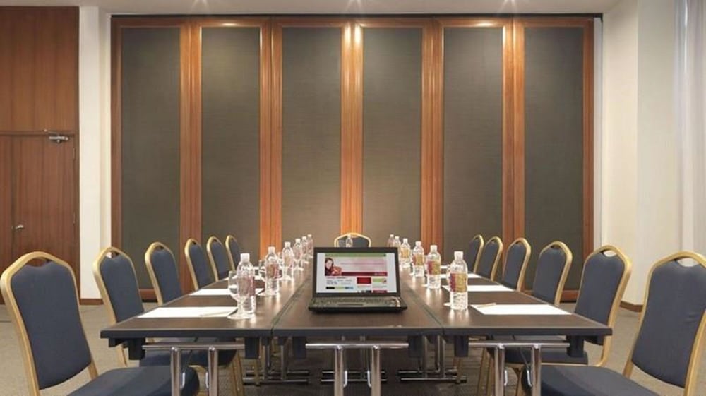 Hotel Capitol Kuala Lumpur 21/25