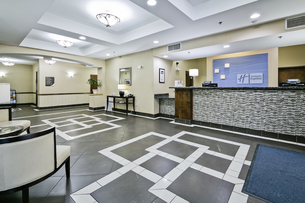 Holiday Inn Express Hotel And Suites Carthage 6/79