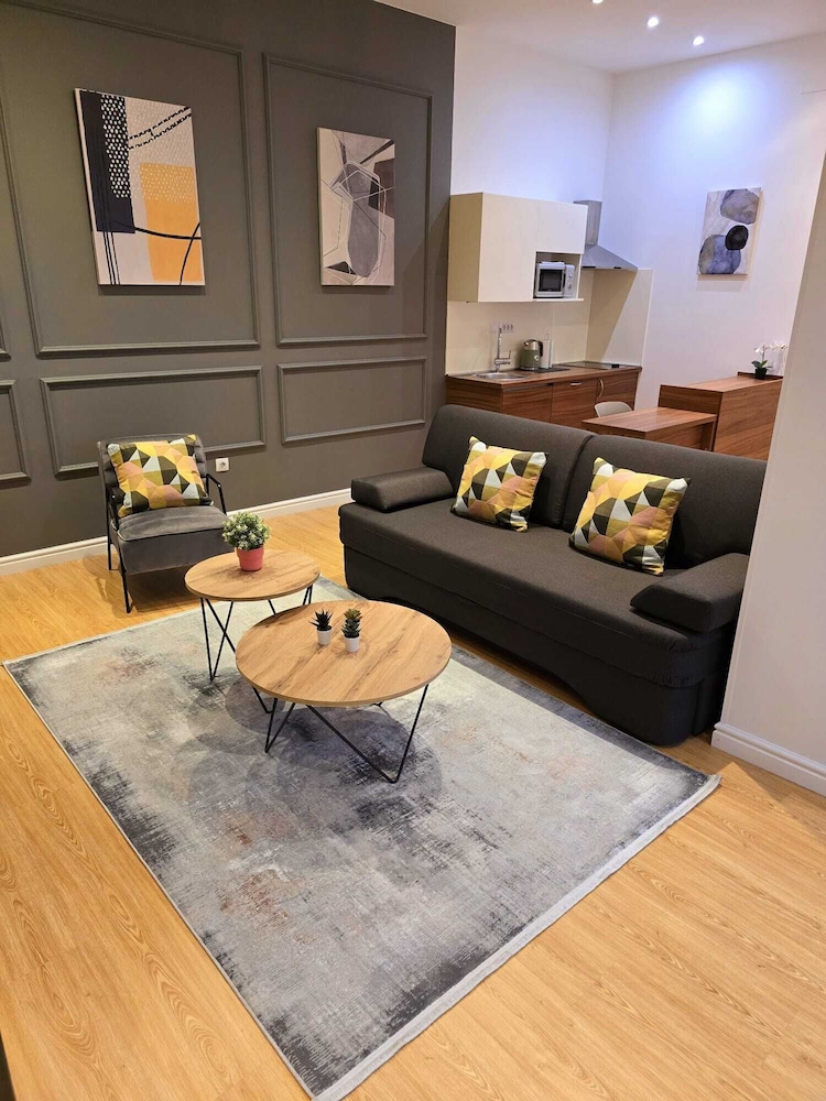 Tesla Boutique Apartments & Rooms 21/50