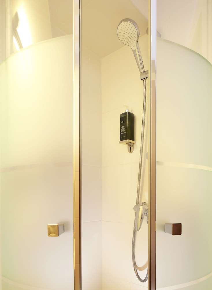 Hotel Le Trinite 33/50