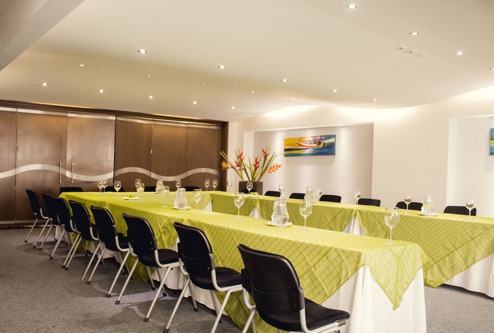 Hotel Toscana Plaza 54/65