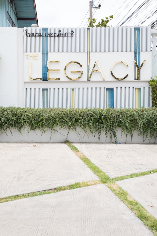 The Legacy Hotel 3/50