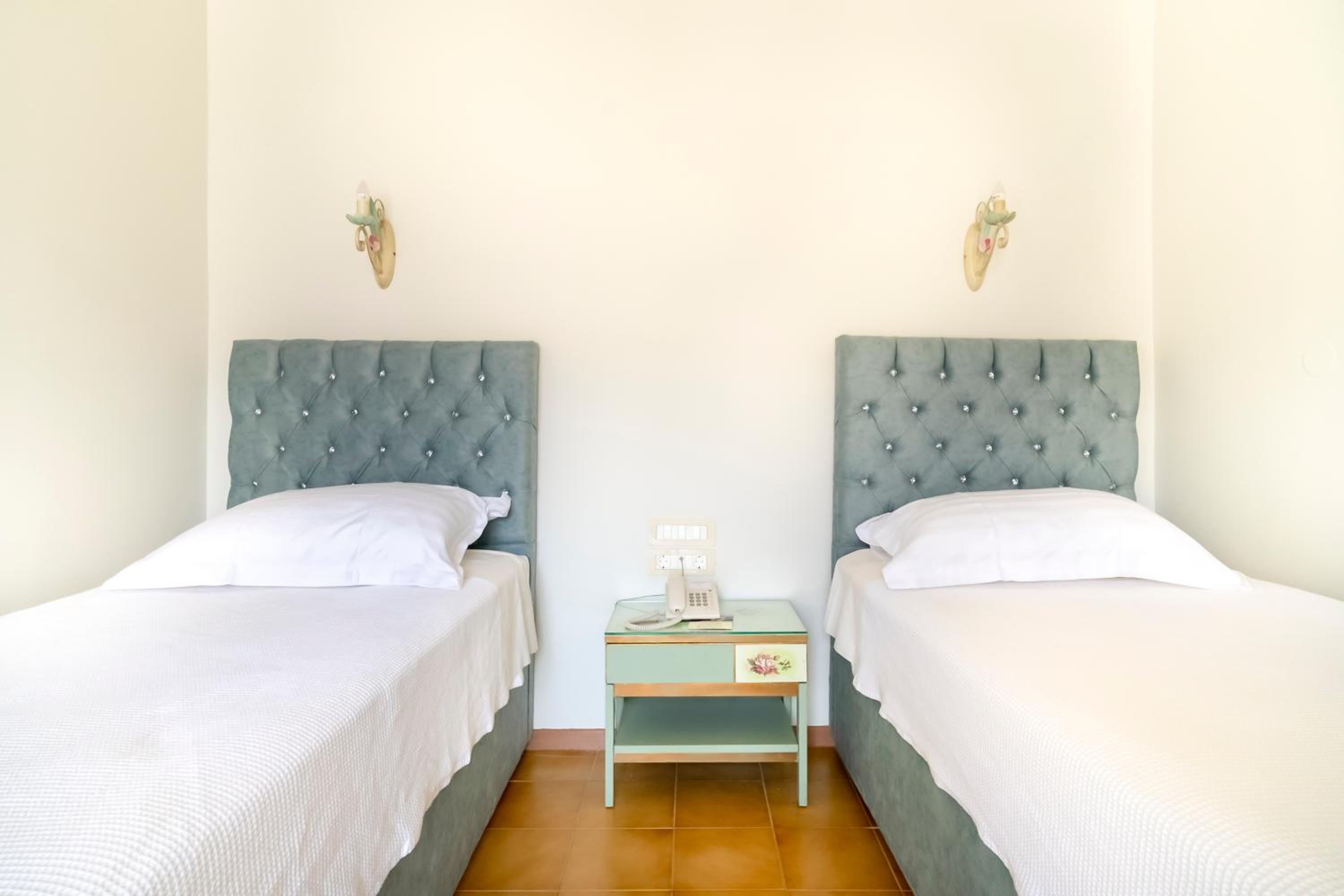 غرفة ثلاثية بإطلالة على الحديقة، Hotel Agia Markella 6/10