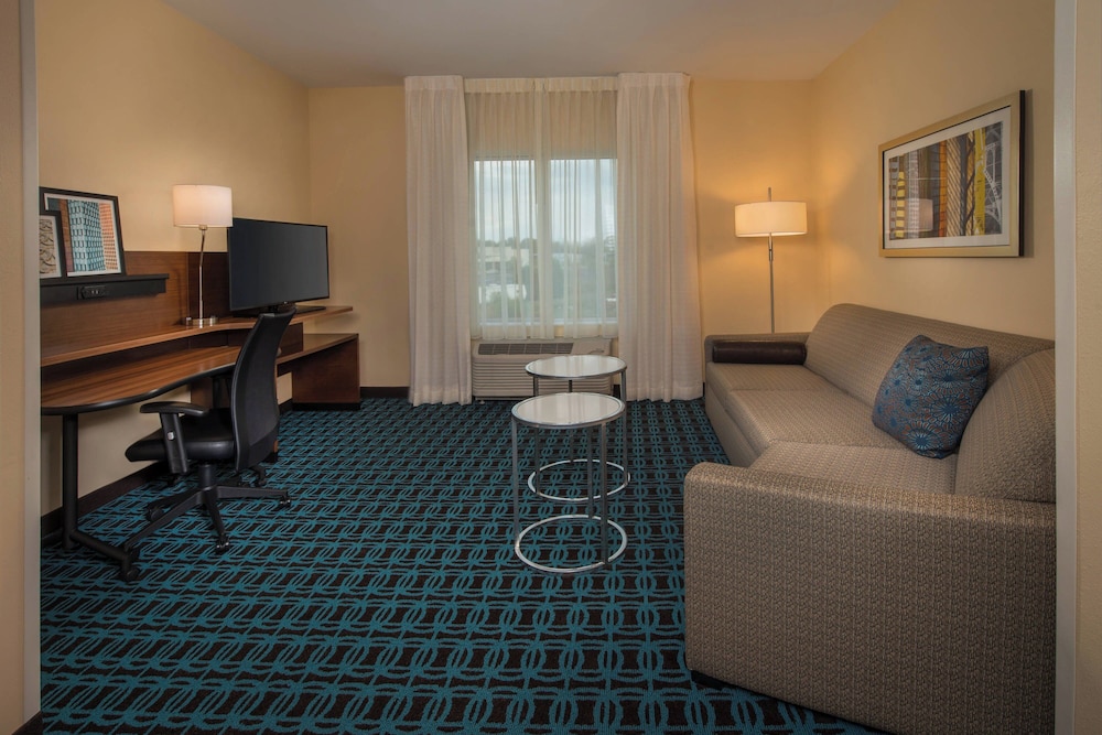 Fairfield Inn And Suites Washington 22/50