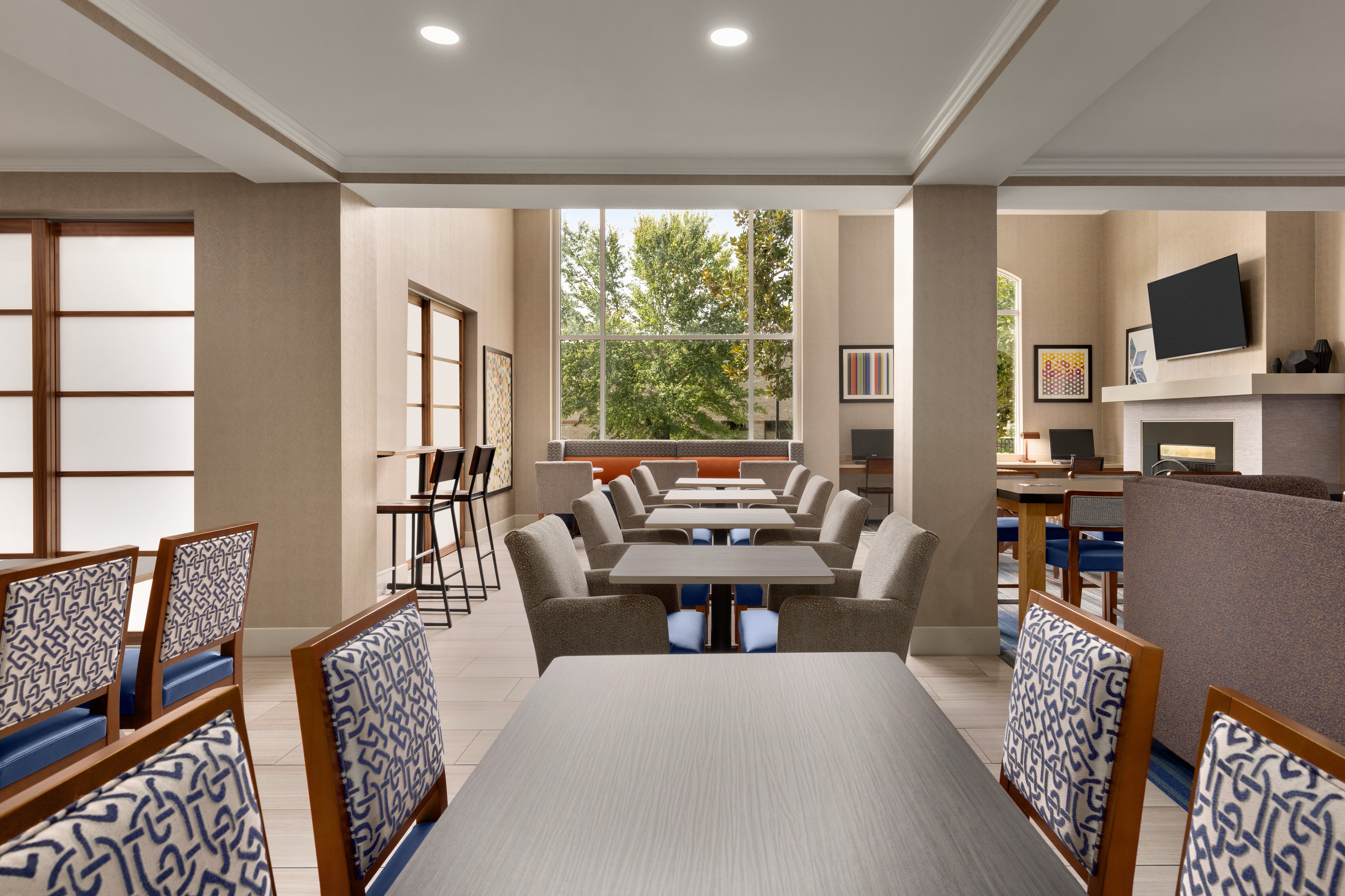 Holiday Inn Express Hotel Suites Auburn University Area 43/53