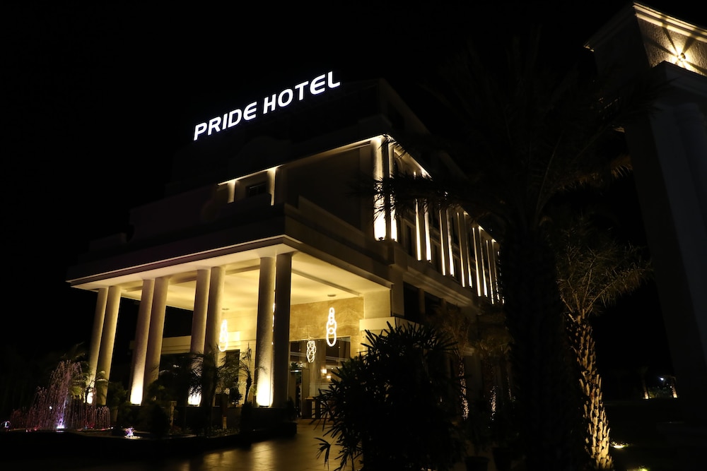 Pride Hotel And Convention Centre 2/50