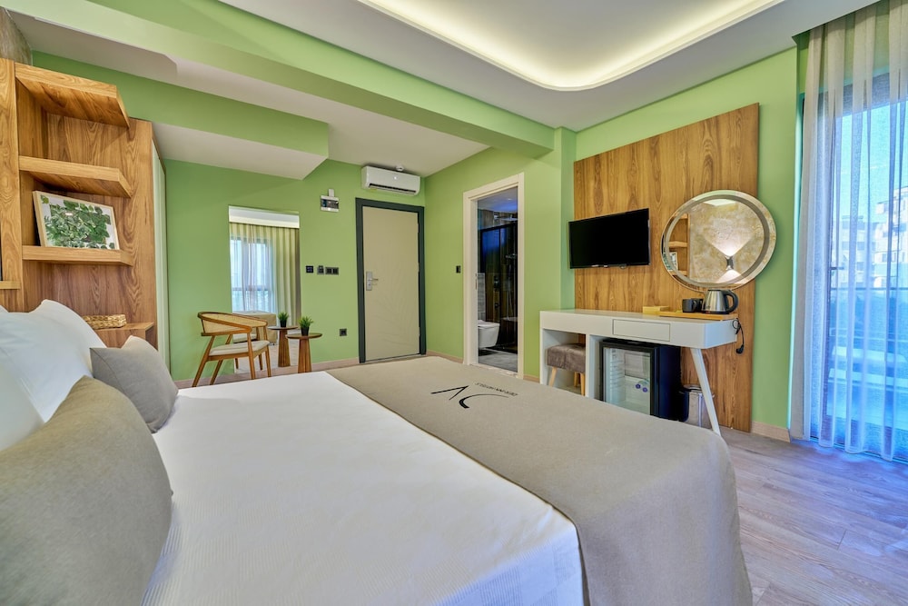 Der Inn Hotel Lara 38/58