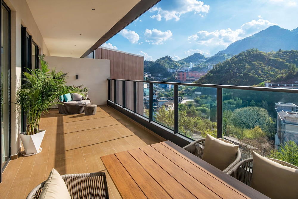 Intercontinental Maotai Town by IHG، Loushanguan 23/50