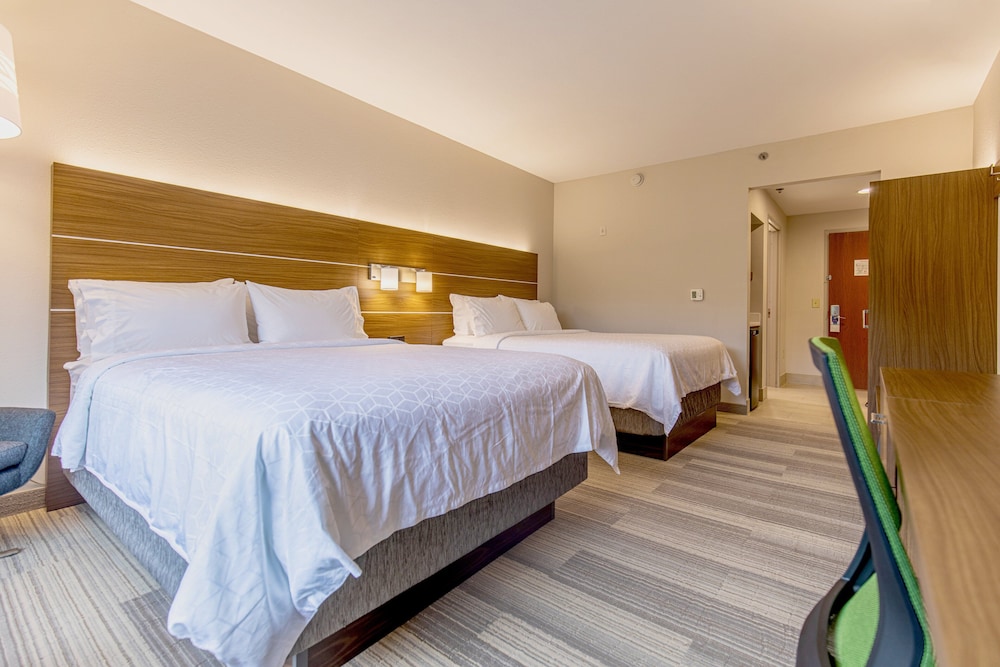 Holiday Inn Express Johnson City 17/48