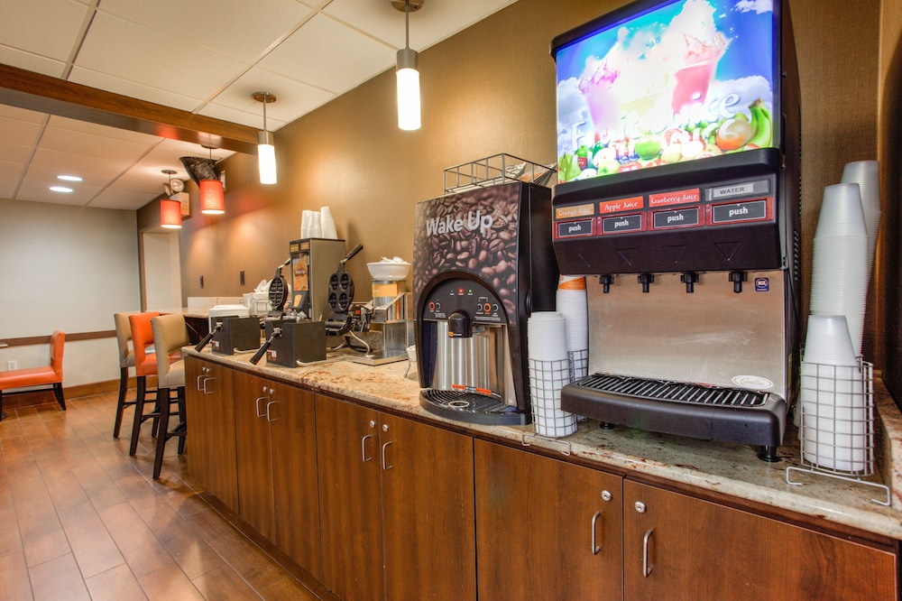 Comfort Inn Lancaster At Rockvale 25/29