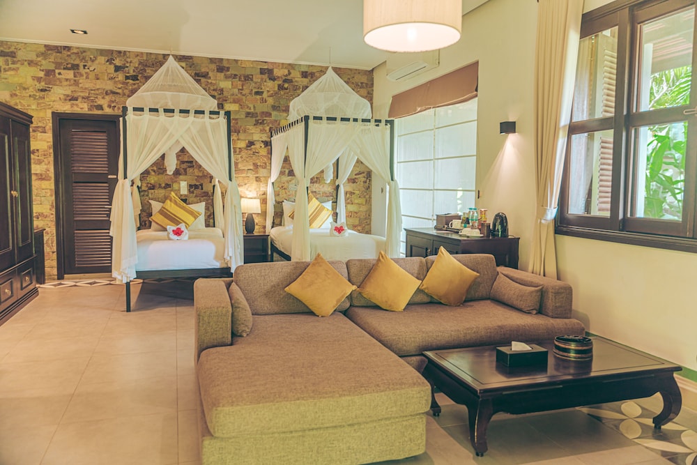 Samanea Beach Resort 31/50