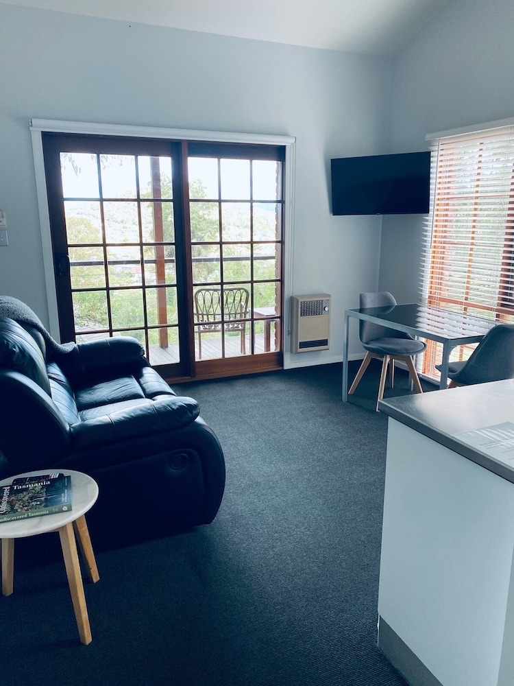 Hideaway Studio Accommodation 22/26