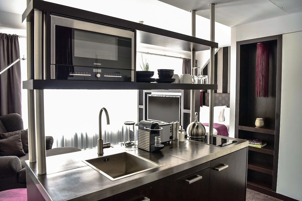 Goodman S Living 44/55