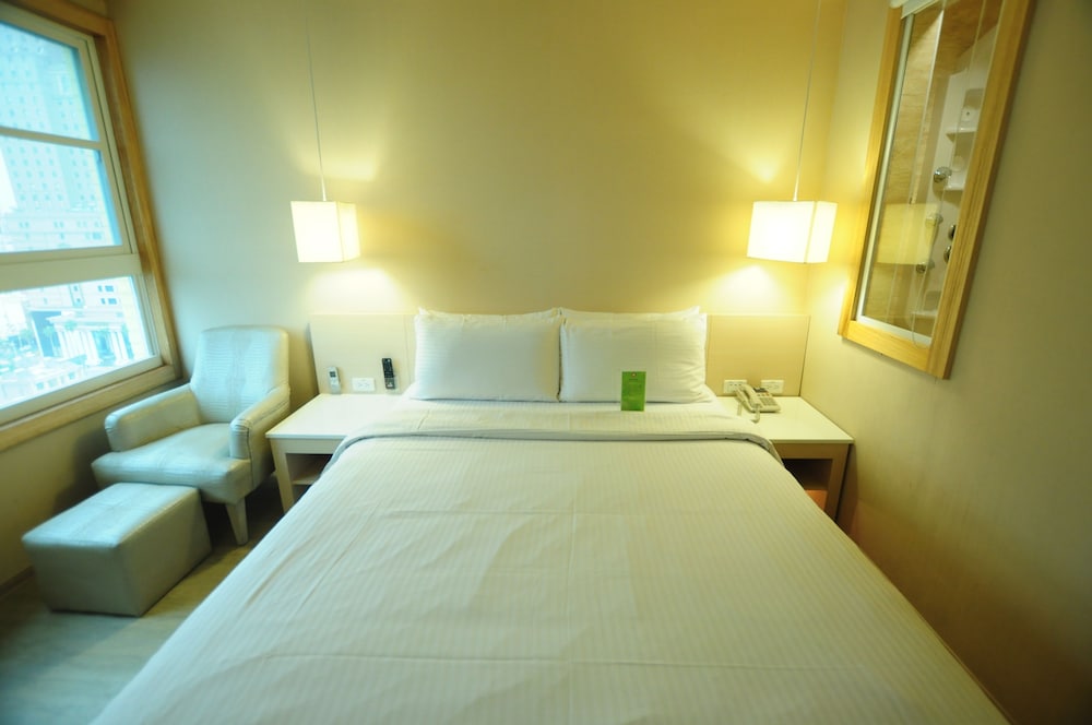 Kindness Hotel Glory Pier 24/59