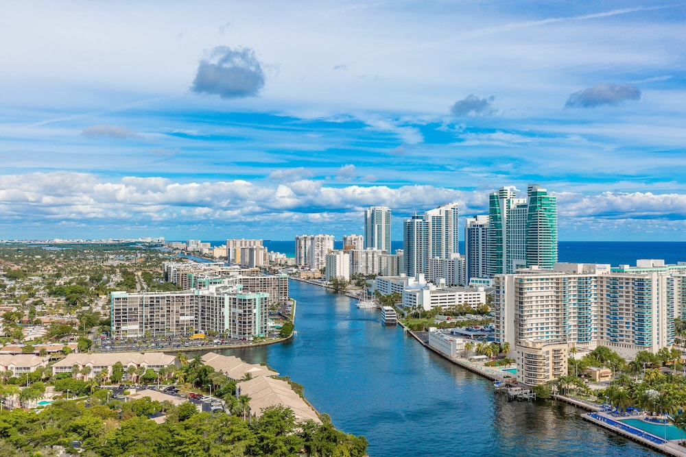 Private Ocean Luxury Condos at Beachwalk 37/50