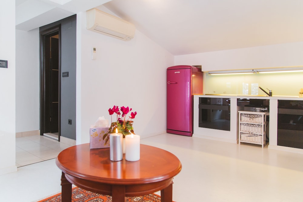 House Karkovich 29/42