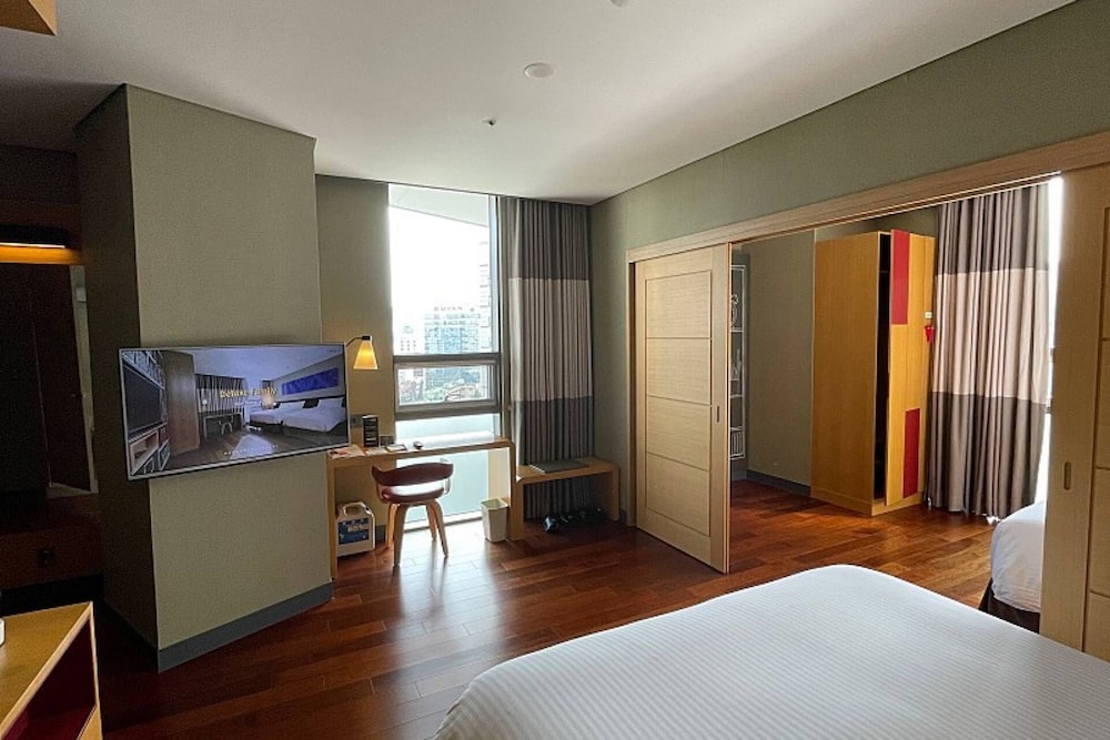 Central 7 Hotel 16/48