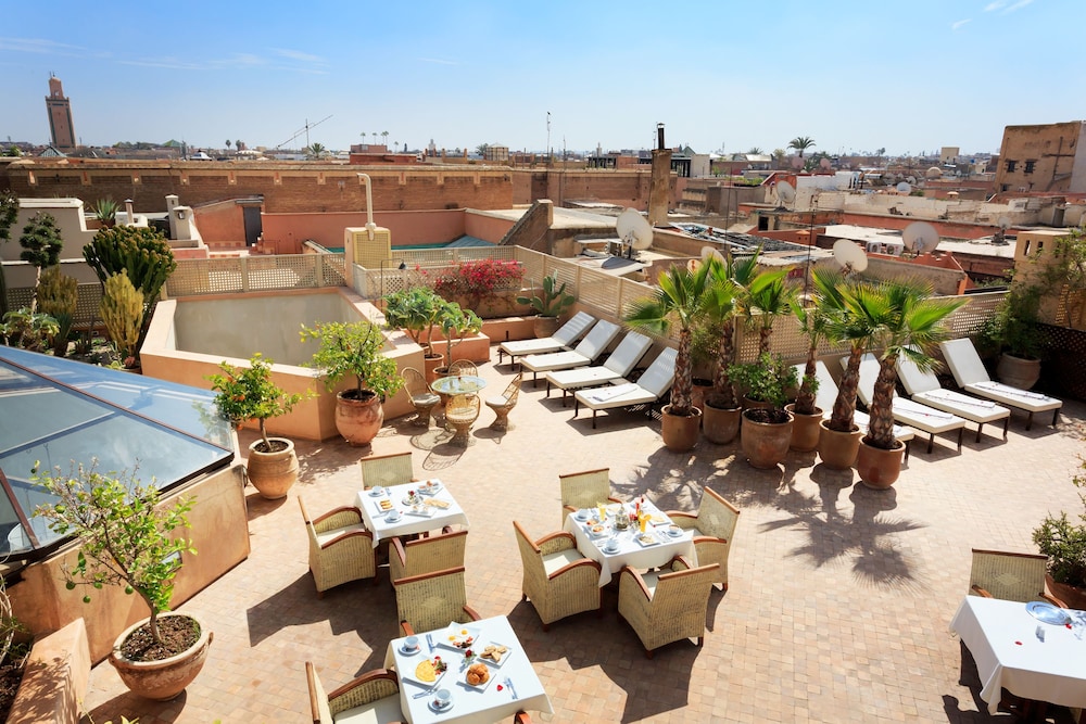 Palais Khum Boutique Hotel & Spa 62/72